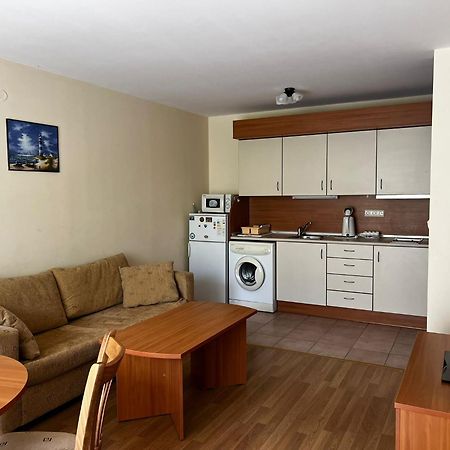 סאני ביץ' Gt Green Fort Beach Apartments מראה חיצוני תמונה