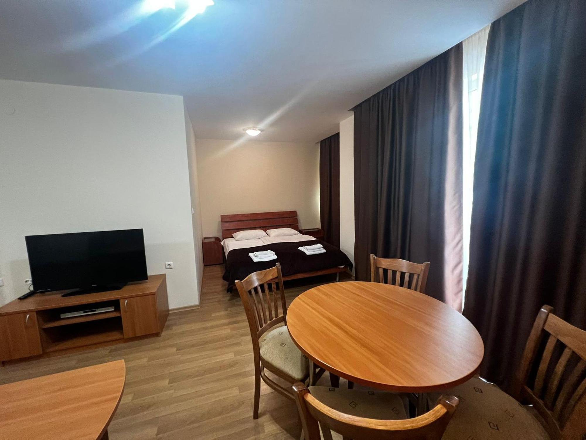 סאני ביץ' Gt Green Fort Beach Apartments מראה חיצוני תמונה