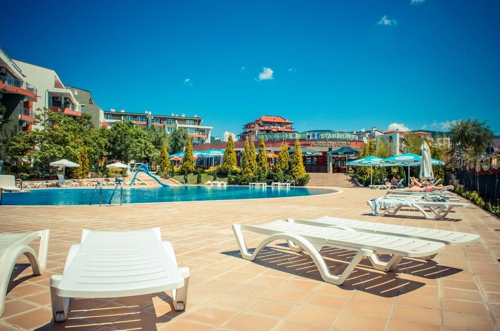 סאני ביץ' Gt Green Fort Beach Apartments מראה חיצוני תמונה