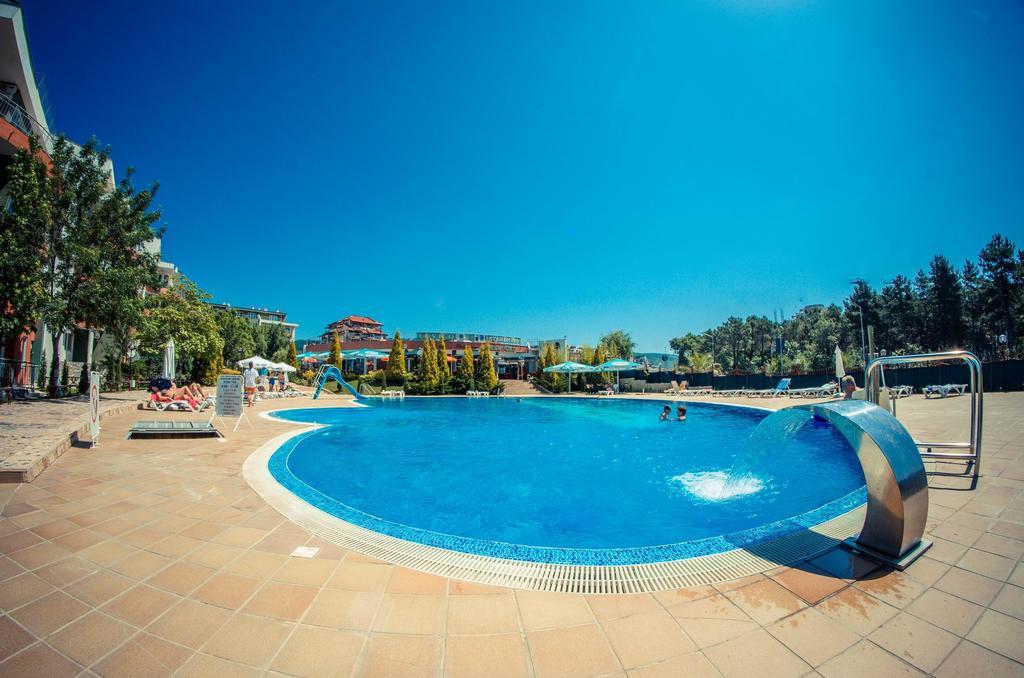 סאני ביץ' Gt Green Fort Beach Apartments מראה חיצוני תמונה