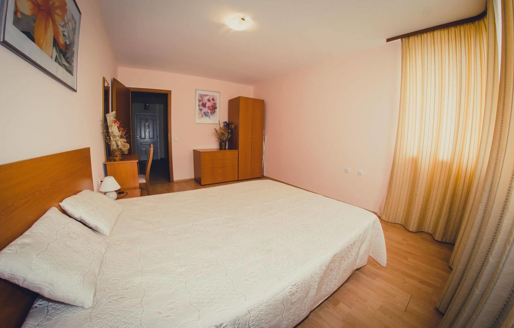 סאני ביץ' Gt Green Fort Beach Apartments מראה חיצוני תמונה