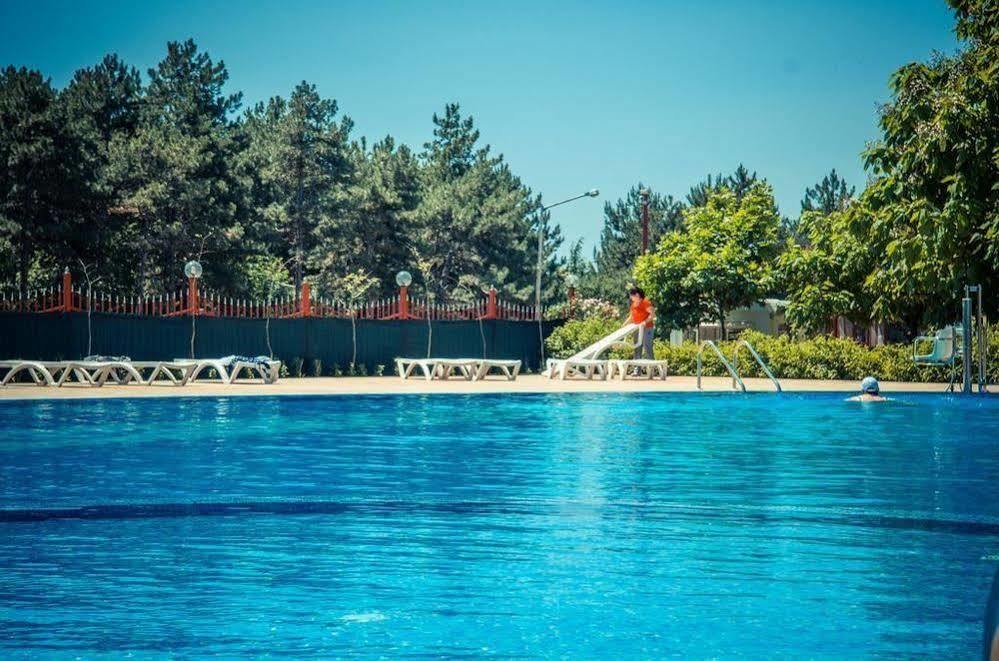 סאני ביץ' Gt Green Fort Beach Apartments מראה חיצוני תמונה