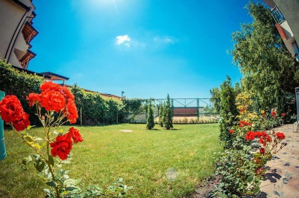 סאני ביץ' Gt Green Fort Beach Apartments מראה חיצוני תמונה