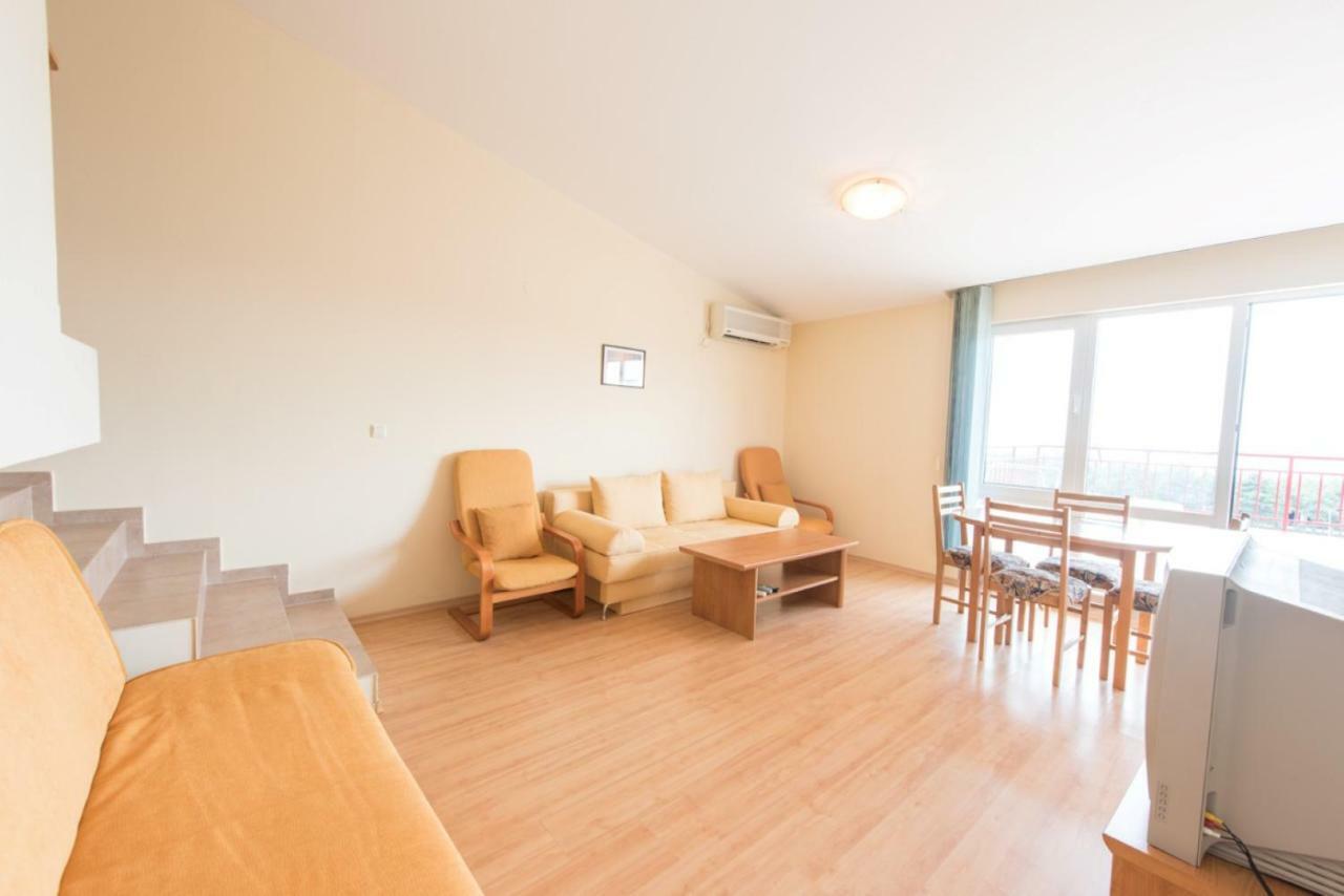 סאני ביץ' Gt Green Fort Beach Apartments מראה חיצוני תמונה